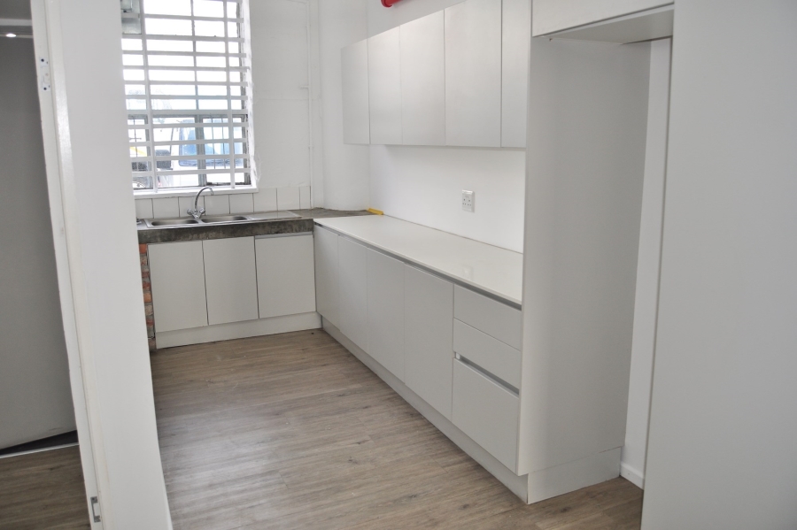 To Let commercial Property for Rent in Paarden Eiland Western Cape